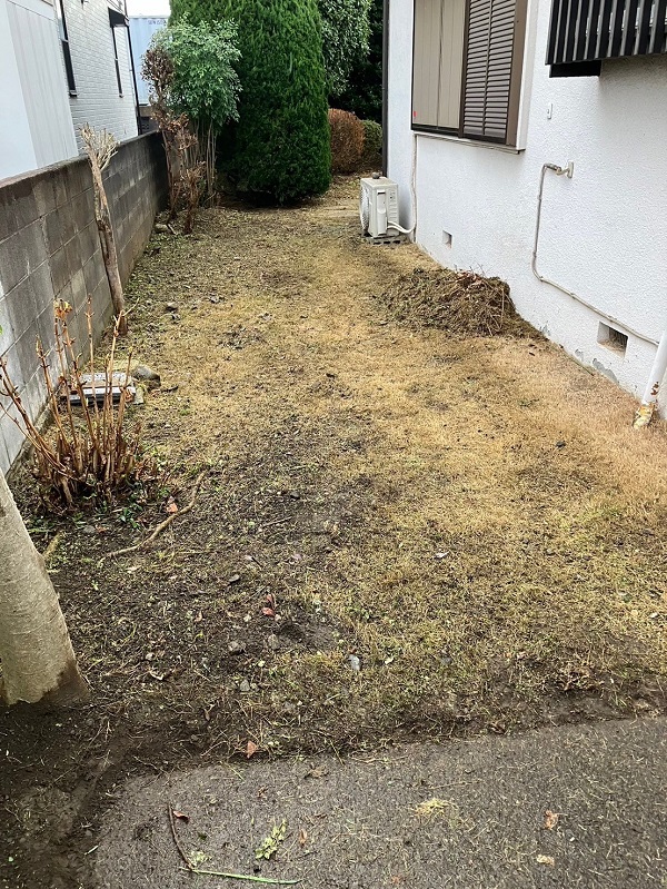 東京都大田区・お庭の草刈り (1)